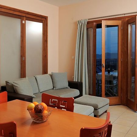 Karayiannis Villas Nauplia Habitación foto